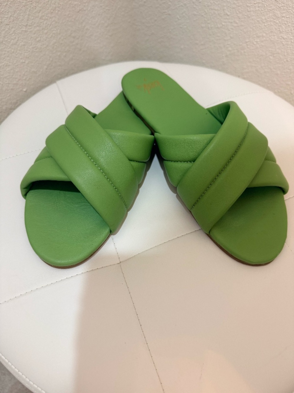 BEEK SLIDE SANDAL GREEN LEATHER 9